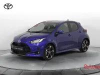 Nuova Toyota Yaris Hybrid Lounge 92 CV (67 kW) 2026 Bluazzurro Berlina