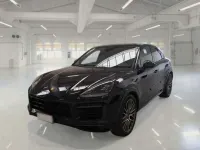 Usata Porsche Cayenne Platinum Edition 462 CV (339 kW) 2023 Nero SUV