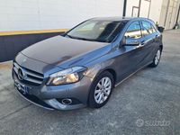 Usata Mercedes A180 Executive 122 CV (89 kW) 2015 Grigio Berlina