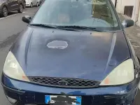 Usata Ford Focus 100 CV (73 kW) 2002 Bluazzurro Utilitaria