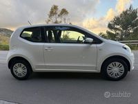 Usata VW up! high up! 75 CV (55 kW) 2015 Bianco Utilitaria