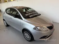 Usata Lancia Ypsilon Platinum 69 CV (50 kW) 2017 Grigio Utilitaria