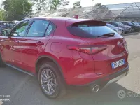 Usata Alfa Romeo Stelvio Super 209 CV (153 kW) 2018 Rosso SUV