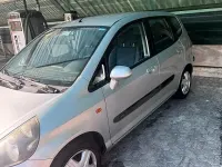 Usata Honda Jazz 78 CV (57 kW) 2002 Grigio Utilitaria