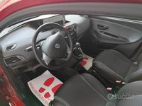 Usata Lancia Ypsilon 69 CV (50 kW) 2016 Rosso Utilitaria