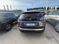 Usata Peugeot 3008 Allure 130 CV (95 kW) 2024 Grigio SUV