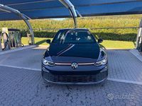 Usata VW Golf VIII GTI 245 CV (180 kW) 2021 Viola Berlina