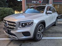 Usata Mercedes GLB200 Business 150 CV (110 kW) 2021 Argento SUV