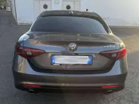 Usata Alfa Romeo Giulia Super 179 CV (131 kW) 2018 Grigio Berlina