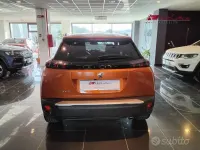 Usata Peugeot 2008 Allure 131 CV (96 kW) 2022 Giallo SUV