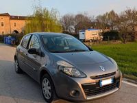 Usata Renault Clio III 75 CV (55 kW) 2011 Grigio Berlina