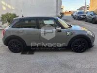 Usata Mini Cooper D Business 116 CV (85 kW) 2014 Grigio Utilitaria