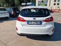 Usata Ford Fiesta Titanium 86 CV (63 kW) 2017 Bianco Utilitaria