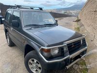 Usata Mitsubishi Pajero 1998 Grigio SUV