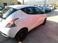 Usata Lancia Ypsilon S 95 CV (69 kW) 2015 Bianco Utilitaria