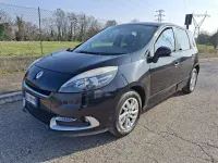 Usata Renault Scénic III 110 CV (80 kW) 2013 Nero pastello Monovolume