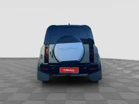 Usata Land Rover Defender SE 200 CV (147 kW) 2023 Pangea green SUV