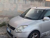 Usata Suzuki Swift 92 CV (67 kW) 2005 Grigio Utilitaria