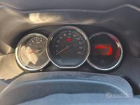 Usata Dacia Duster Lauréate 110 CV (80 kW) 2016 Bianco SUV