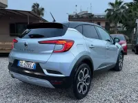Usata Renault Captur 101 CV (74 kW) 2020 Grigio SUV