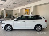 Usata Fiat Tipo Easy 120 CV (88 kW) 2017 Bianco Station wagon