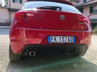 Usata Alfa Romeo Giulietta 120 CV (88 kW) 2017 Rosso Utilitaria