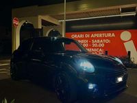 Usata Mini ONE 75 CV (55 kW) 2019 Nero Utilitaria