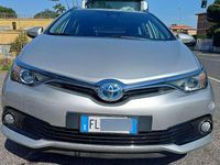 Begagnad Toyota Auris Hybrid Active 99 HK (72 kW) 2017 Grå Kombi