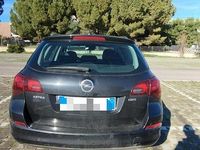 Usata Opel Astra 82 CV (60 kW) 2011 Nero Station wagon