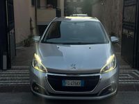 Usata Peugeot 208 Allure 81 CV (59 kW) 2017 Grigio Utilitaria