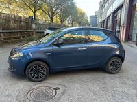 Usata Lancia Ypsilon Gold 69 CV (50 kW) 2021 Blu/azzurro Utilitaria