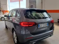 Usata Mercedes B200 Premium 163 CV (119 kW) 2020 Grigio Utilitaria