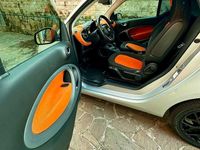 Begagnad Smart ForTwo Coupé Passion 71 HK (52 kW) 2015 Vit Halvkombi
