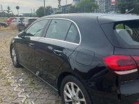 Usata Mercedes A180 116 CV (85 kW) 2019 Nero Berlina