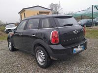 Usata Mini One Countryman Business 90 CV (66 kW) 2016 Verde SUV