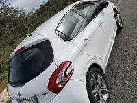 Usata Peugeot 208 Allure 82 CV (60 kW) 2015 Utilitaria