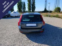Usata Volvo V50 109 CV (80 kW) 2010 Grigio metalizzato chiaro Station wagon
