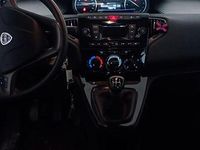 Usata Lancia Ypsilon 69 CV (50 kW) 2018 Bianco Utilitaria