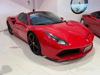 Usata Ferrari 488 669 CV (492 kW) 2018 Rosso Cabrio