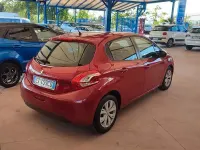 Usata Peugeot 208 Business-Line 68 CV (50 kW) 2014 Rosso Utilitaria