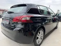 Usata Peugeot 308 Active 116 CV (85 kW) 2014 Nero Berlina