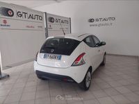 Usata Lancia Ypsilon 69 CV (50 kW) 2015 Bianco Utilitaria