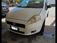 Usata Fiat Grande Punto Dynamic 90 CV (66 kW) 2008 Bianco Utilitaria