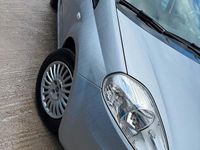 Usata Fiat Grande Punto Dynamic 90 CV (66 kW) 2007 Grigio Utilitaria