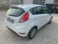 Usado Ford Fiesta Titanium 80 CV (58 kW) 2014 Blanco Utilitario