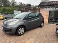 Usata Kia Venga LX 90 CV (66 kW) 2010 Grigio Utilitaria