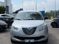 Usata Lancia Ypsilon Silver 69 CV (50 kW) 2014 Grigio Utilitaria