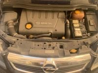 Usata Opel Zafira 2007 Nero Monovolume