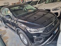 Usata VW T-Roc Life 115 CV (84 kW) 2022 Nero SUV