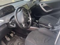 Usata Peugeot 2008 Allure 114 CV (83 kW) 2015 Bianco SUV